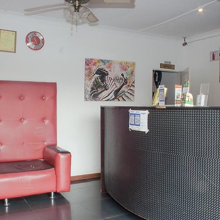 Acn International Regency Lodge Kempton Park Eksteriør billede