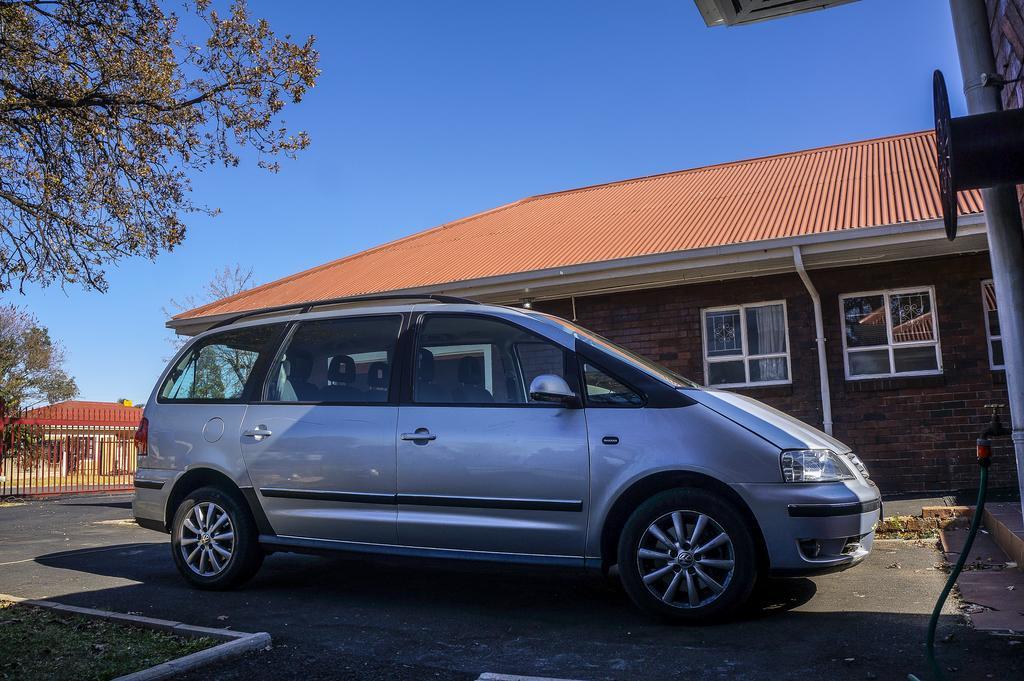 Acn International Regency Lodge Kempton Park Eksteriør billede