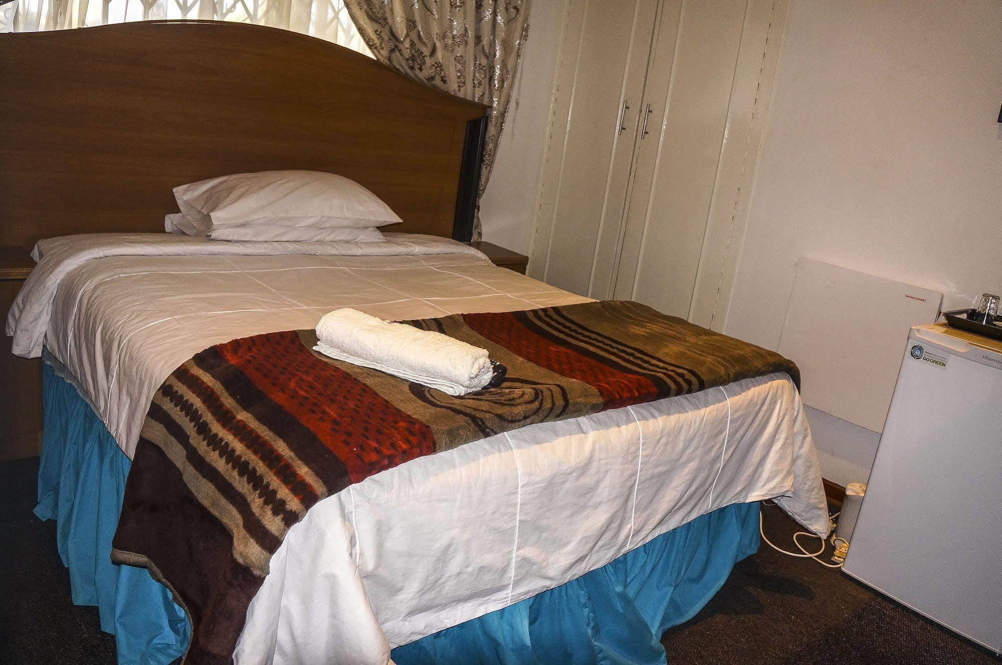 Acn International Regency Lodge Kempton Park Eksteriør billede