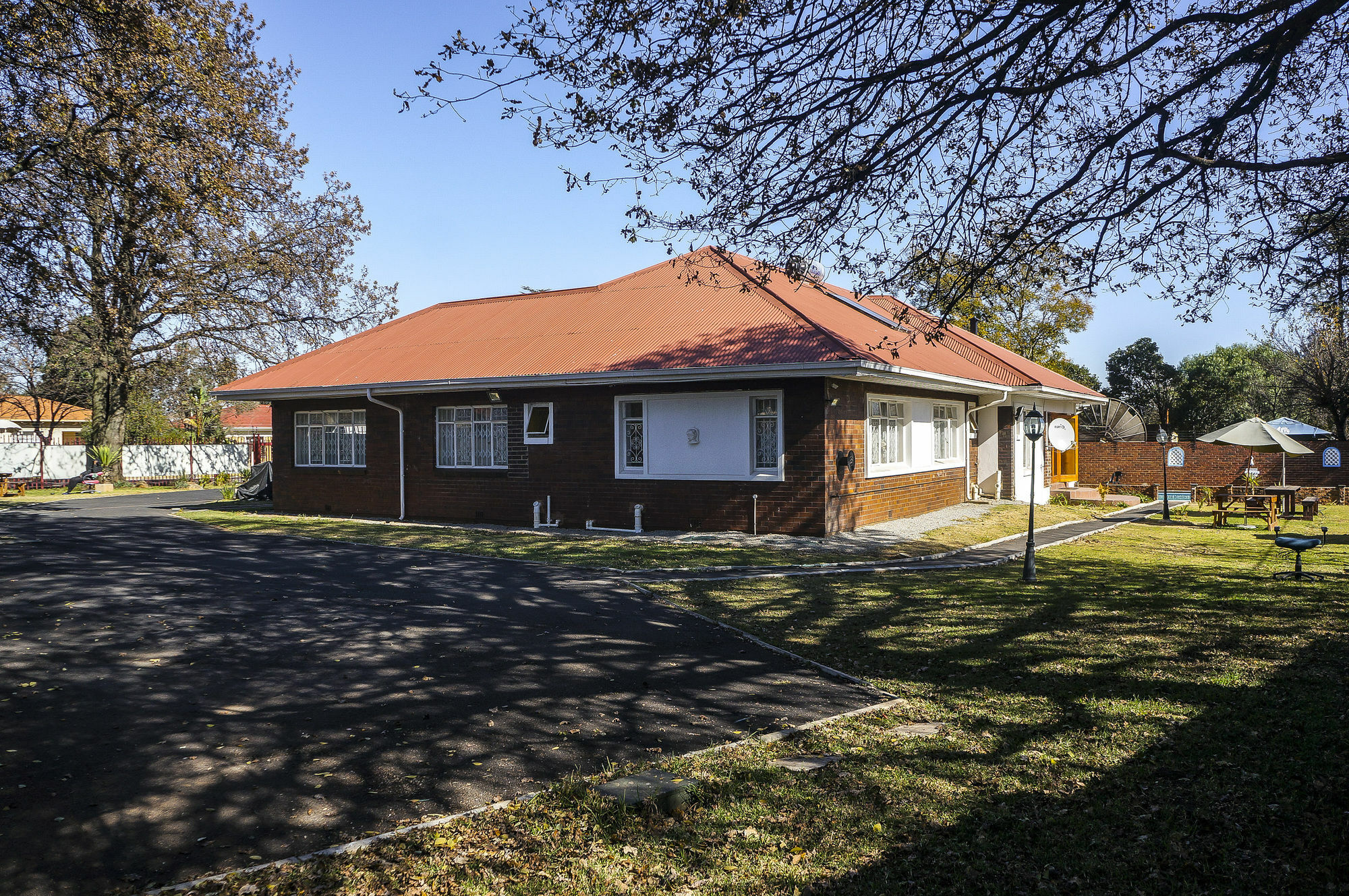 Acn International Regency Lodge Kempton Park Eksteriør billede